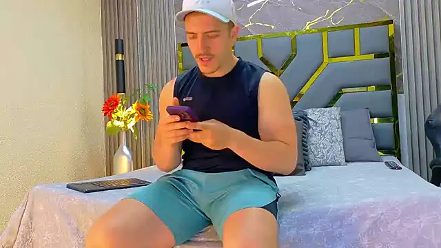 ALANNFERRER's Live XXX Chat