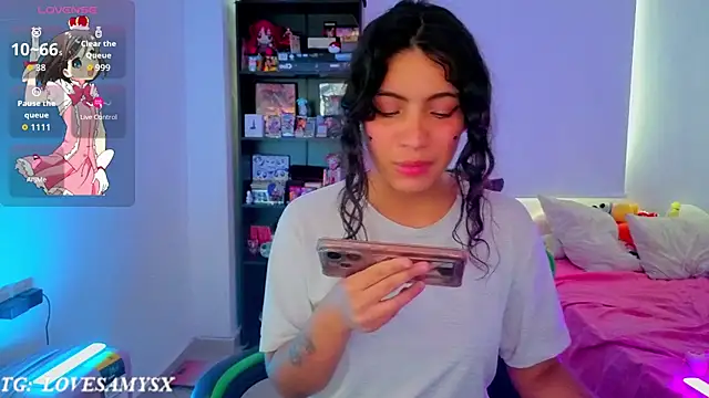 Lovelyamyy – Naživo XXX chat