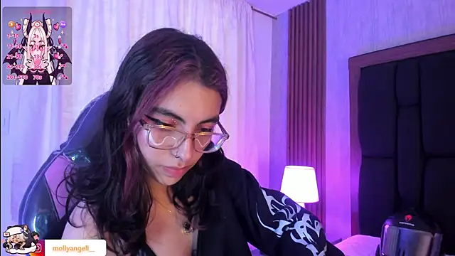 دردشة Molly_A الجنسية المباشرة