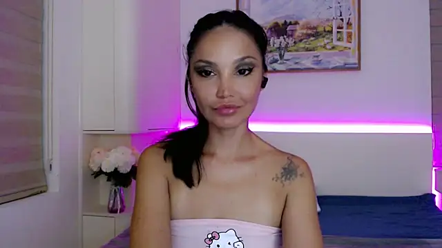 Ohmy_Linda – Naživo XXX chat