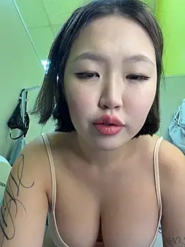 CreamPuff-n Live XXX chat