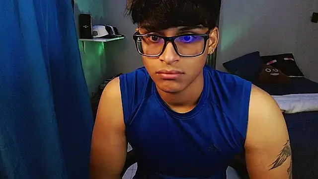Mr_yisuzz Obrolan Langsung XXX