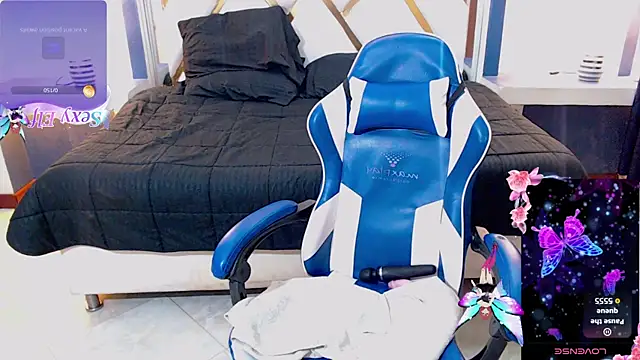 julieta_fn's Live XXX Chat