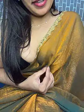 escape_with_me's Live XXX Chat