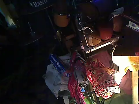 Dreamzluvz2のライブXXXチャット