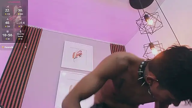 Maximoking26's Live XXX Chat