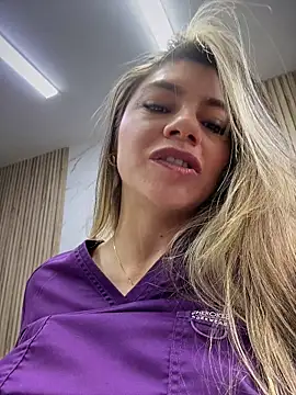 alicee16 Live XXX-Chat