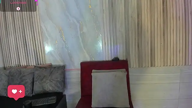 BriannaChelsea XXX чат на живо