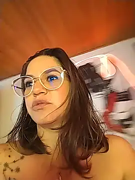 Luciifeer_ Adlı Modelin Canlı XXX Sohbeti