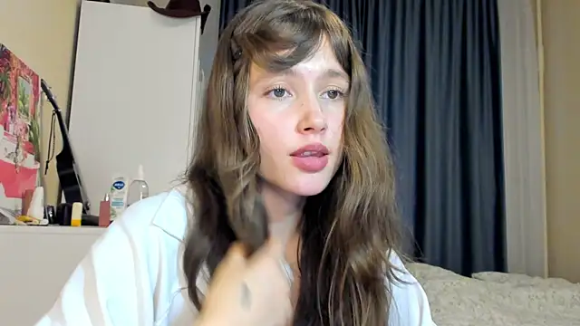 MaryannSofts Adlı Modelin Canlı XXX Sohbeti