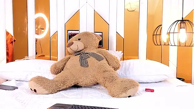 AriaVegaSoe Adlı Modelin Canlı XXX Sohbeti