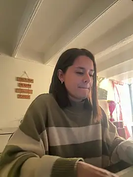 Alice_milf_'s Live XXX Chat