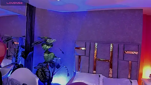 emy_fgのライブXXXチャット