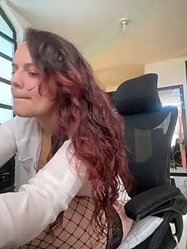 XXX chat uživo modela Scarletleon77