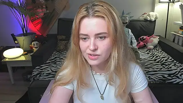 XXX chat uživo modela Alexa_Pirs