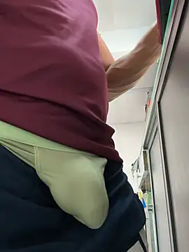 Paul22cm-'s Live XXX Chat