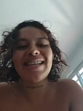 Chat +18 de _Yesica_ ao vivo