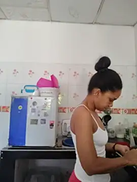 AstridMonroee 라이브 XXX 채팅