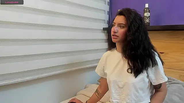 sarahy_evans Chat XXX in diretta