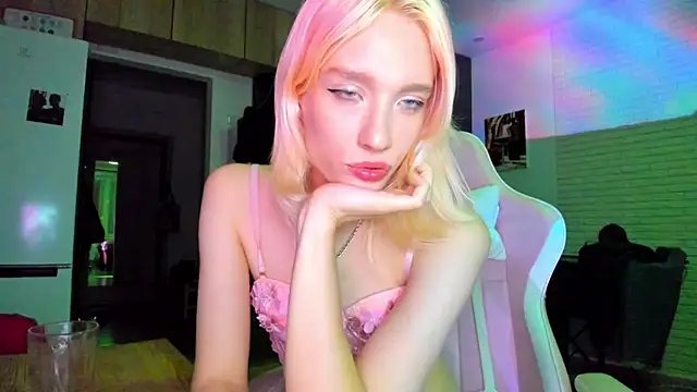 _Alice_Kitty: вебкам-шоу