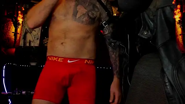 Онлайн чат XXX LexHardy