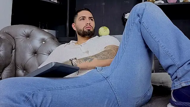 Chatroom XXX en direct de matteosantos