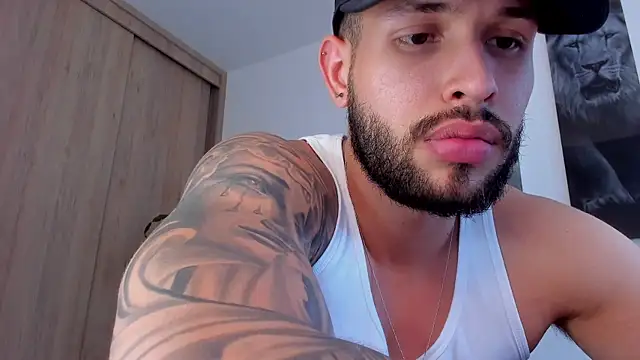 Santos_ramirez1 Adlı Modelin Canlı XXX Sohbeti