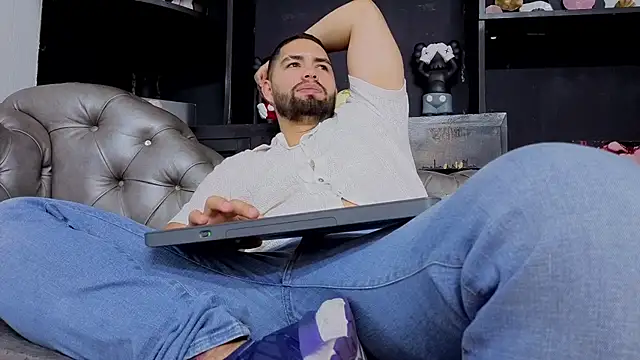 Chatroom XXX en direct de matteosantos