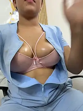 babysaritaa's Live XXX Chat