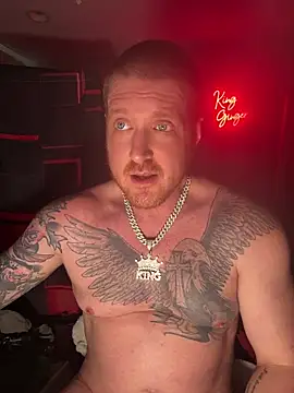 CloudyKingG Show in webcam