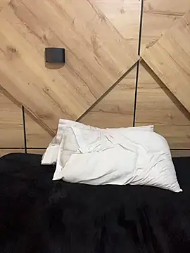 MiaBlonde1's Live XXX Chat