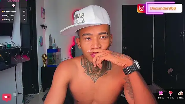دردشة sexy_blacks_ الجنسية المباشرة
