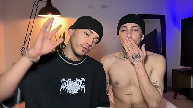 Noah_and_Steven 即時 XXX 聊天