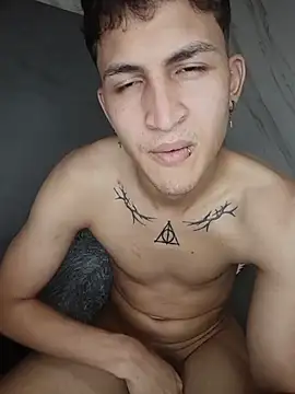 Axel_Romanov XXX чат на живо