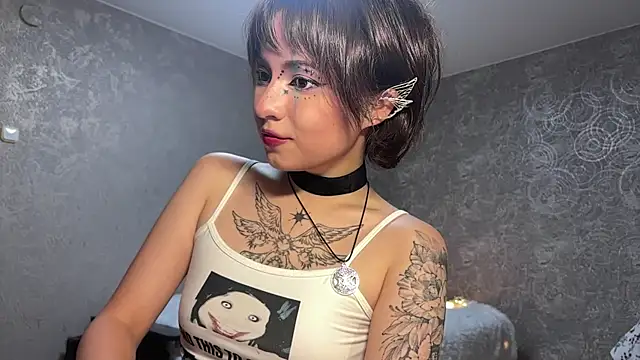 RinaTat's Live XXX Chat