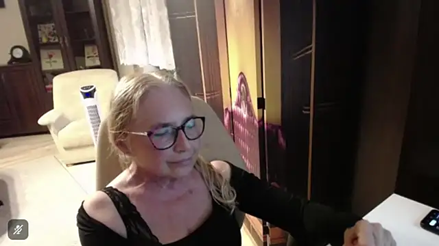 sofia_xkiss Chat XXX in diretta