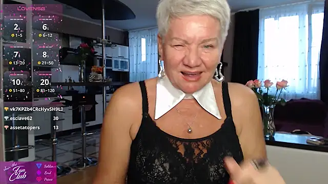 แชท XXX สดของ roxana_brooks
