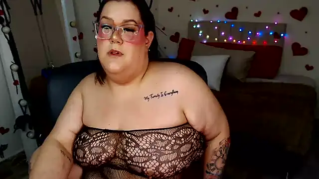 GiannaMorrys' Live XXX Chat