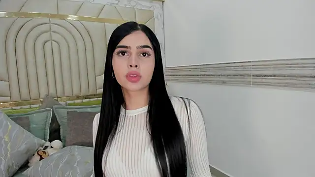 NahomiDeluxe's Webcam Show