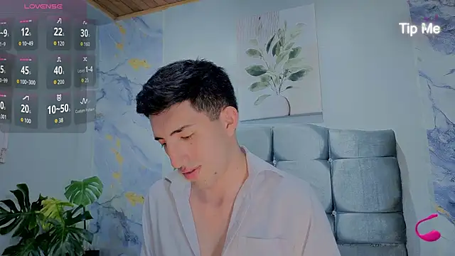 Un_Sluttyy 即時 XXX 聊天