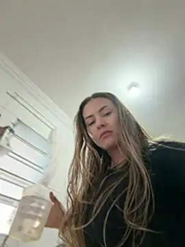 XXX chat uživo modela lemyny