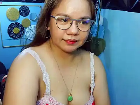 ambersmile Adlı Modelin Canlı XXX Sohbeti