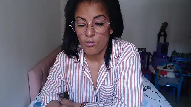 kateleyagrey Chat XXX in diretta