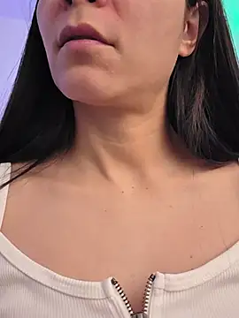 miaeyex's Live XXX Chat