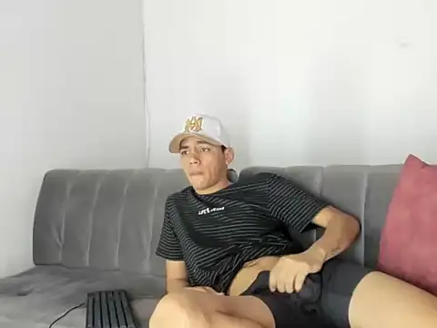 XXX chat uživo modela Charlie_Scorpion