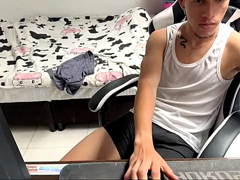 Edward_2709 Chat XXX in diretta