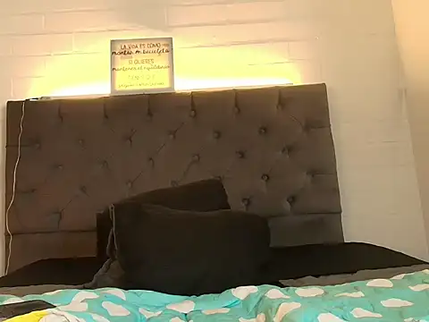 Candy_Cross_'s Live XXX Chat