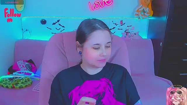 Lolisuccub Live XXX-chat