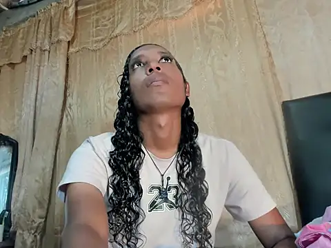 chaira_1x1 – webcam-show