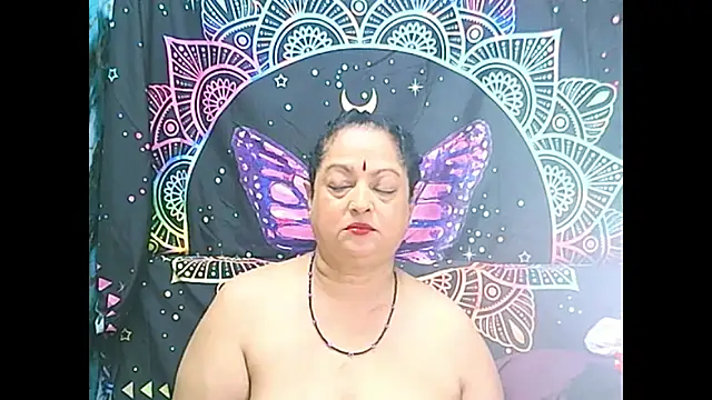 matureindian's Live XXX Chat
